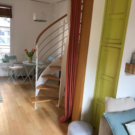 Paris Petit Appartement Lumineux Et Atypique Exterior foto