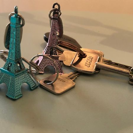 Paris Petit Appartement Lumineux Et Atypique Exterior foto