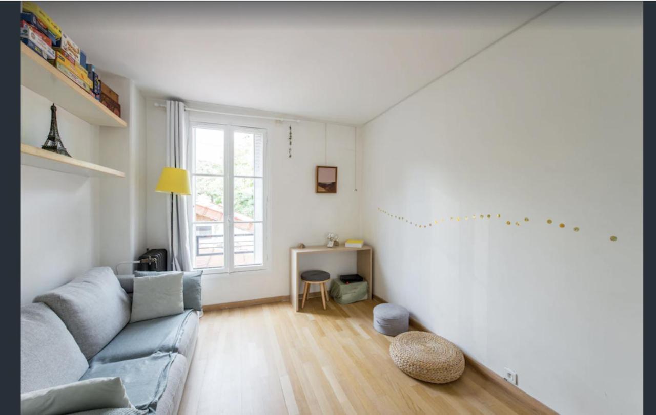 Paris Petit Appartement Lumineux Et Atypique Exterior foto